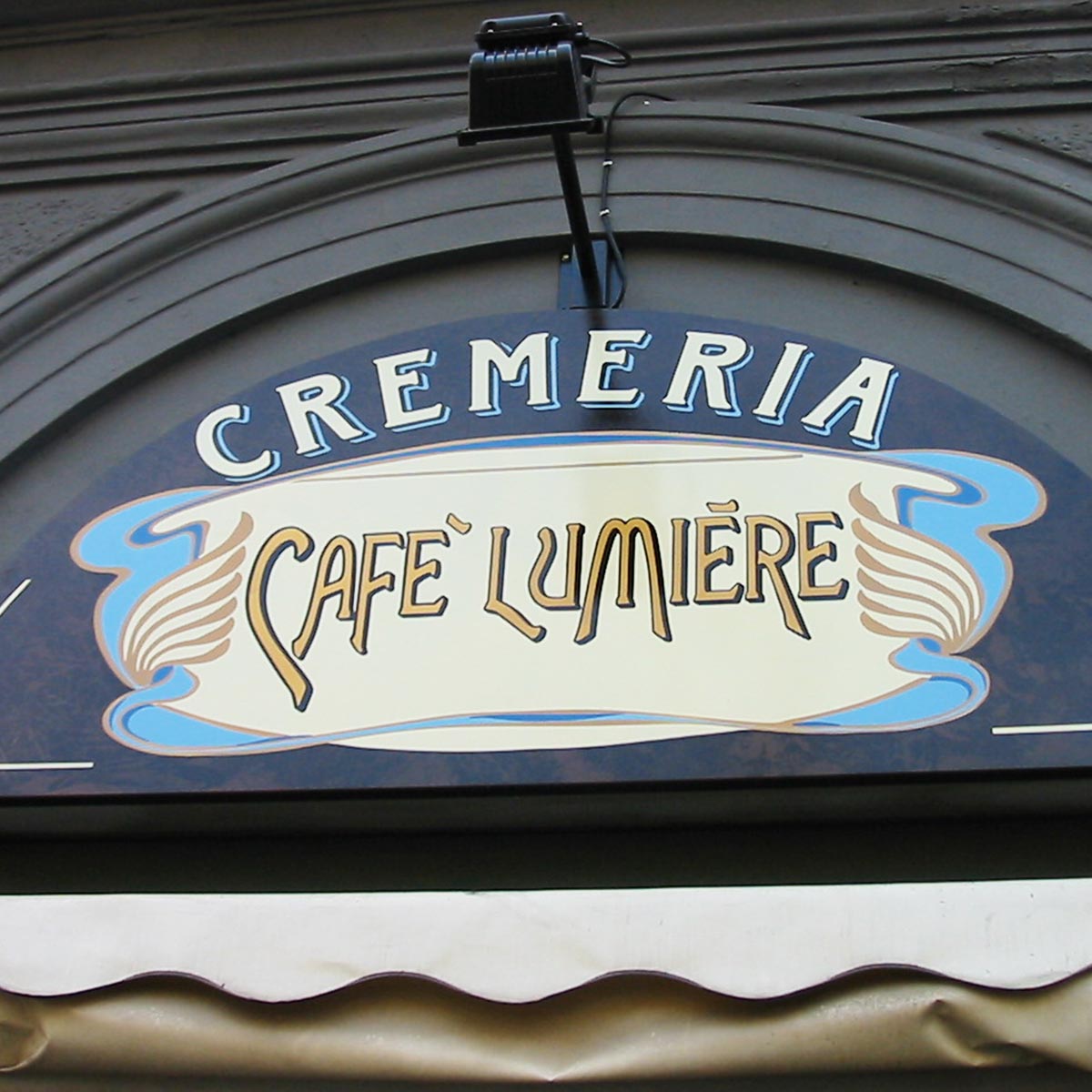 dipinta-cafe-lumiere